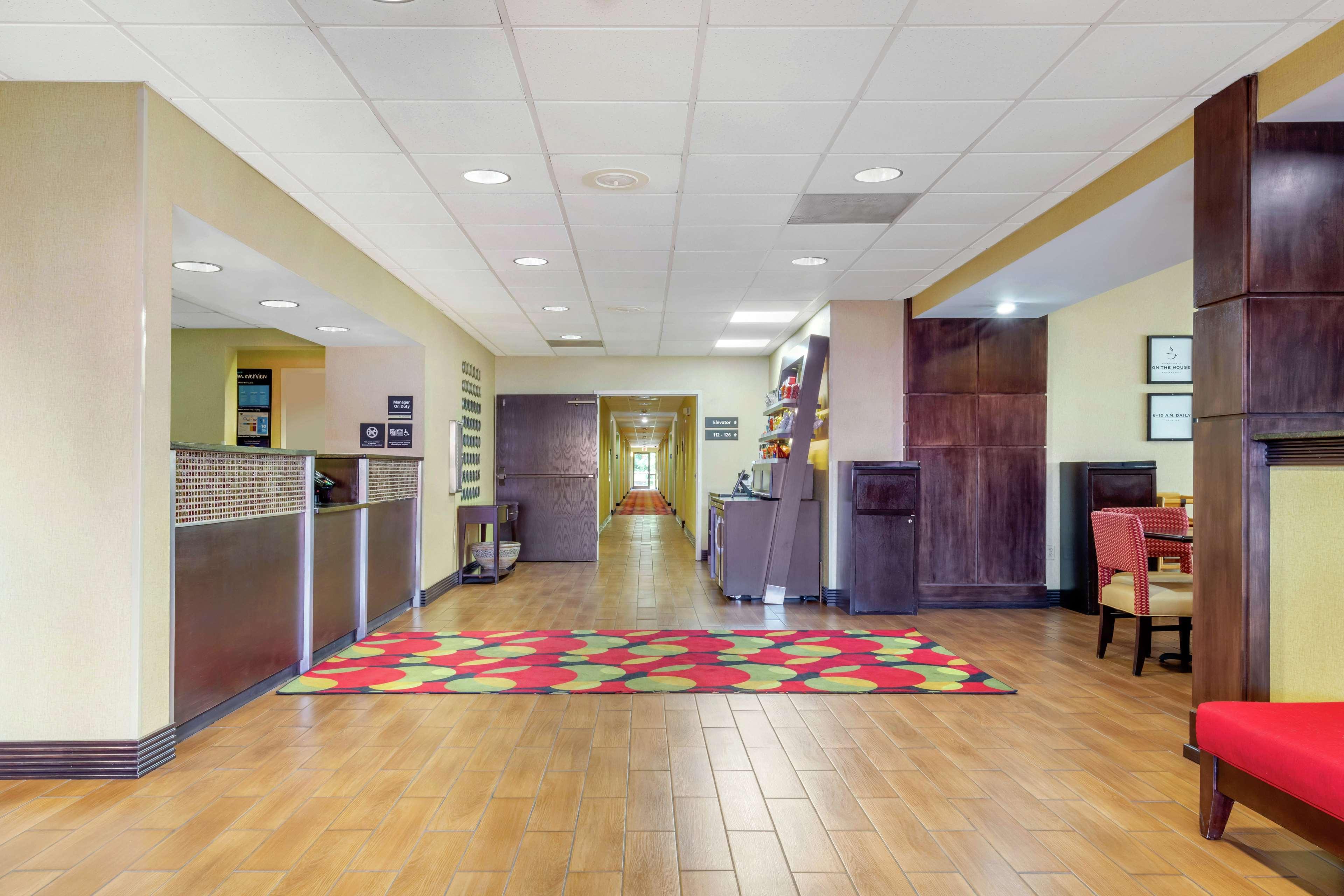 Hampton Inn Brookhaven Eksteriør billede